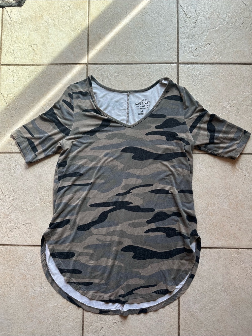 Women’s Torrid Camo Super Soft Shirt Size 0